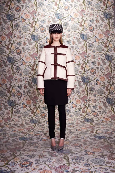 Look 27